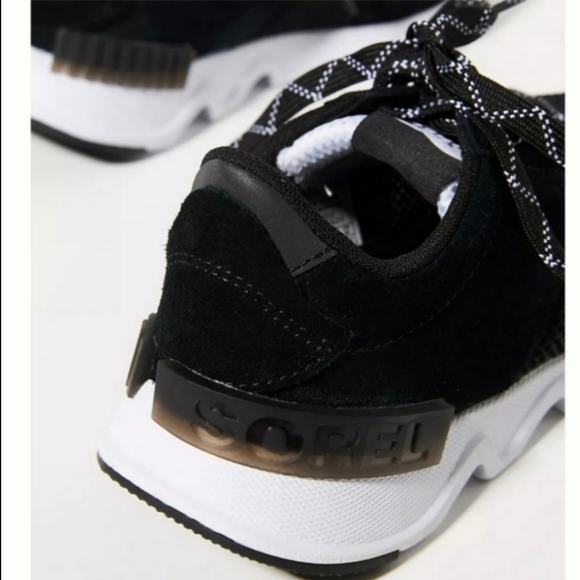 Sorel Kinetic Lite Lace Sneakers in black - Picture 4 of 10